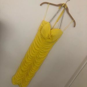 Beautiful Cache Yellow Ruched Rhinestone Dress